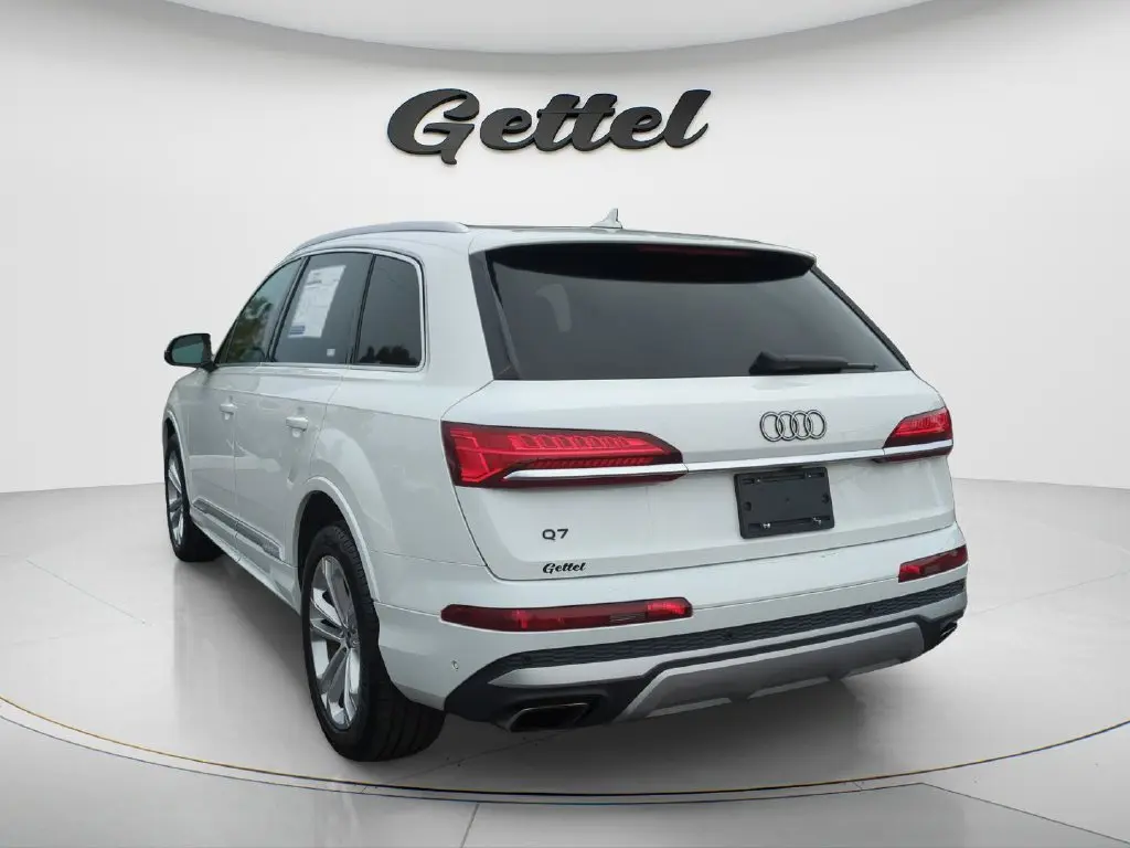 2025 Audi Q7 - $34,038