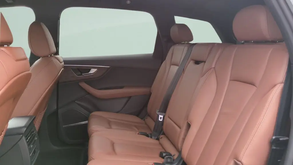 2025 Audi Q7 - $34,038