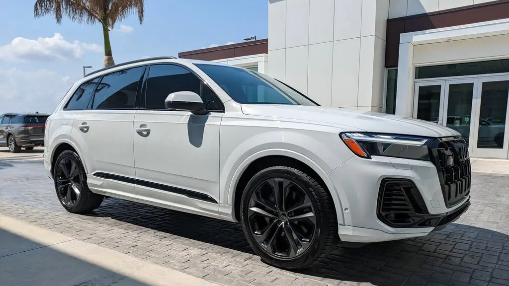 2026 Audi Q7 quattro Premium Plus 55 TFSI