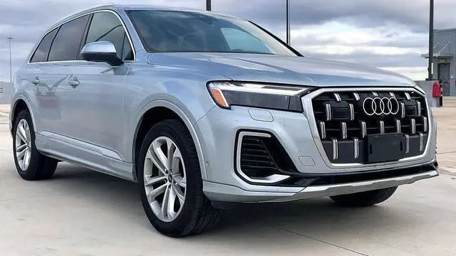 2025 Audi Q7 quattro Premium Plus 55 TFSI