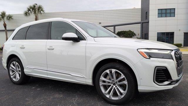 2025 Audi Q7 quattro Premium Plus 55 TFSI