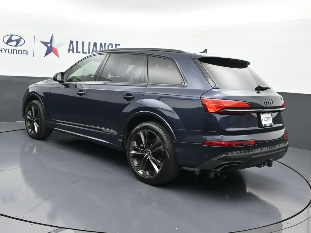 2025 Audi Q7 - $44,900