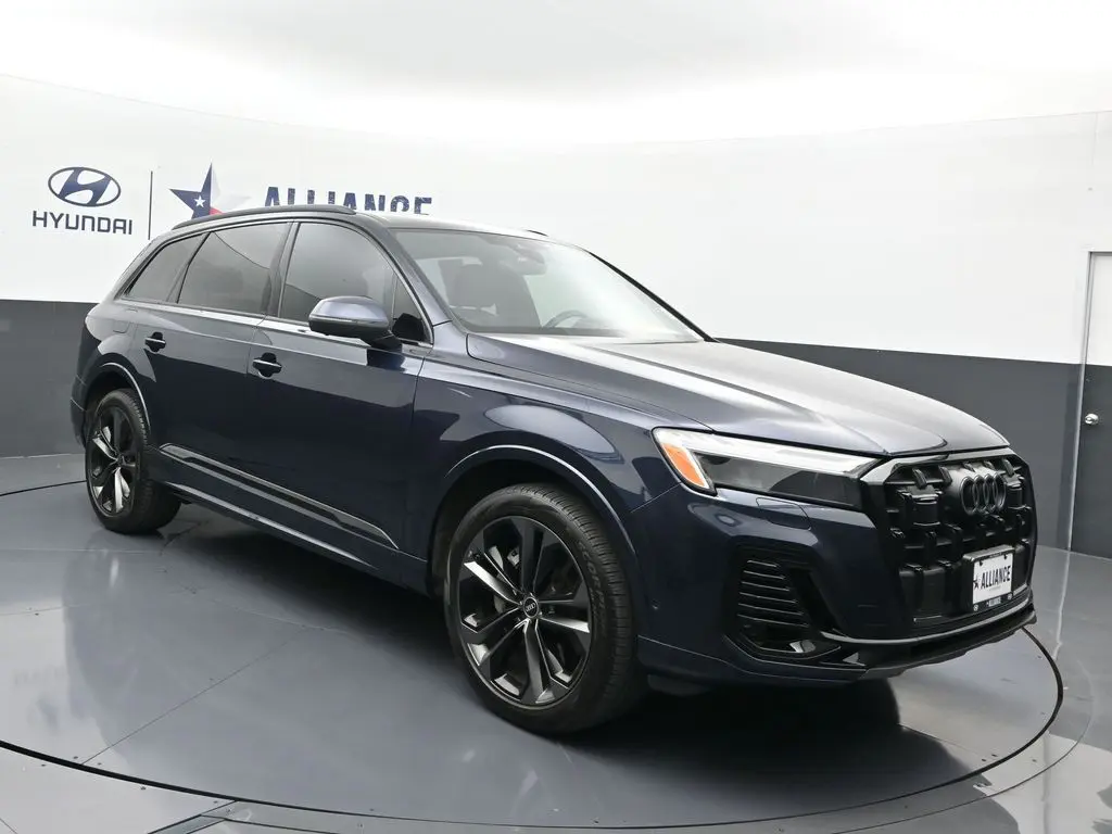 2025 Audi Q7 - $44,900