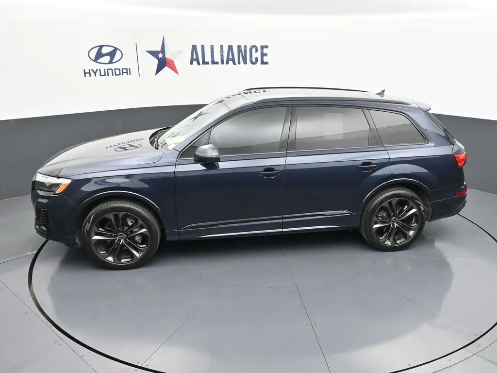 2025 Audi Q7 - $44,900