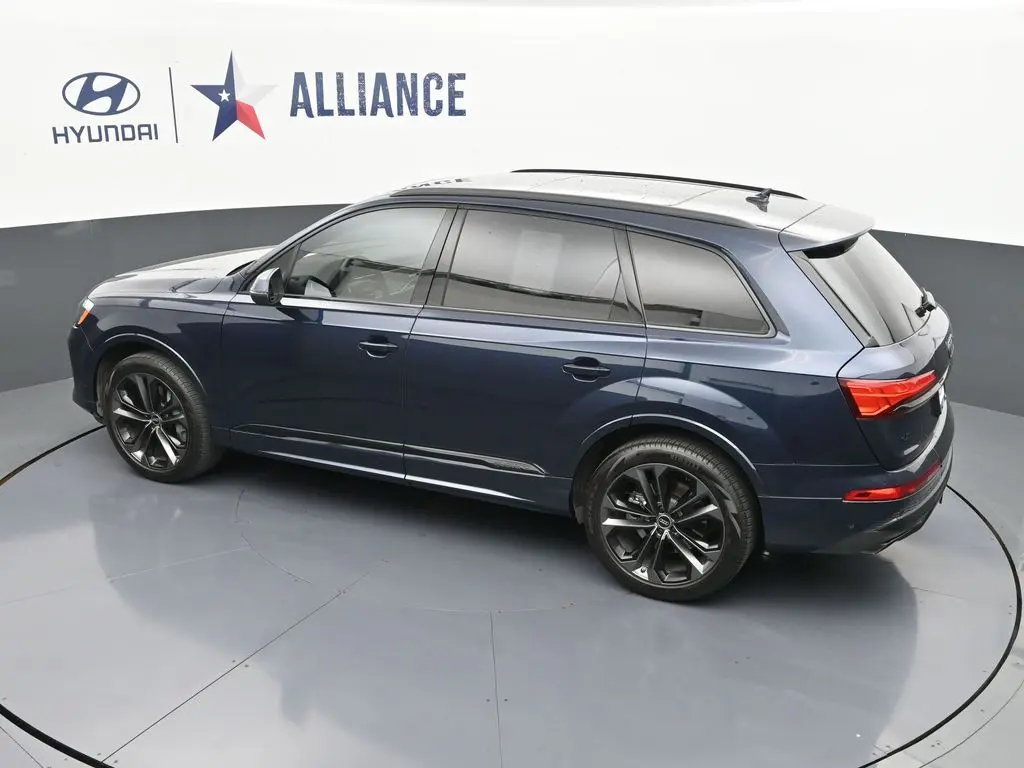 2025 Audi Q7 - $44,900