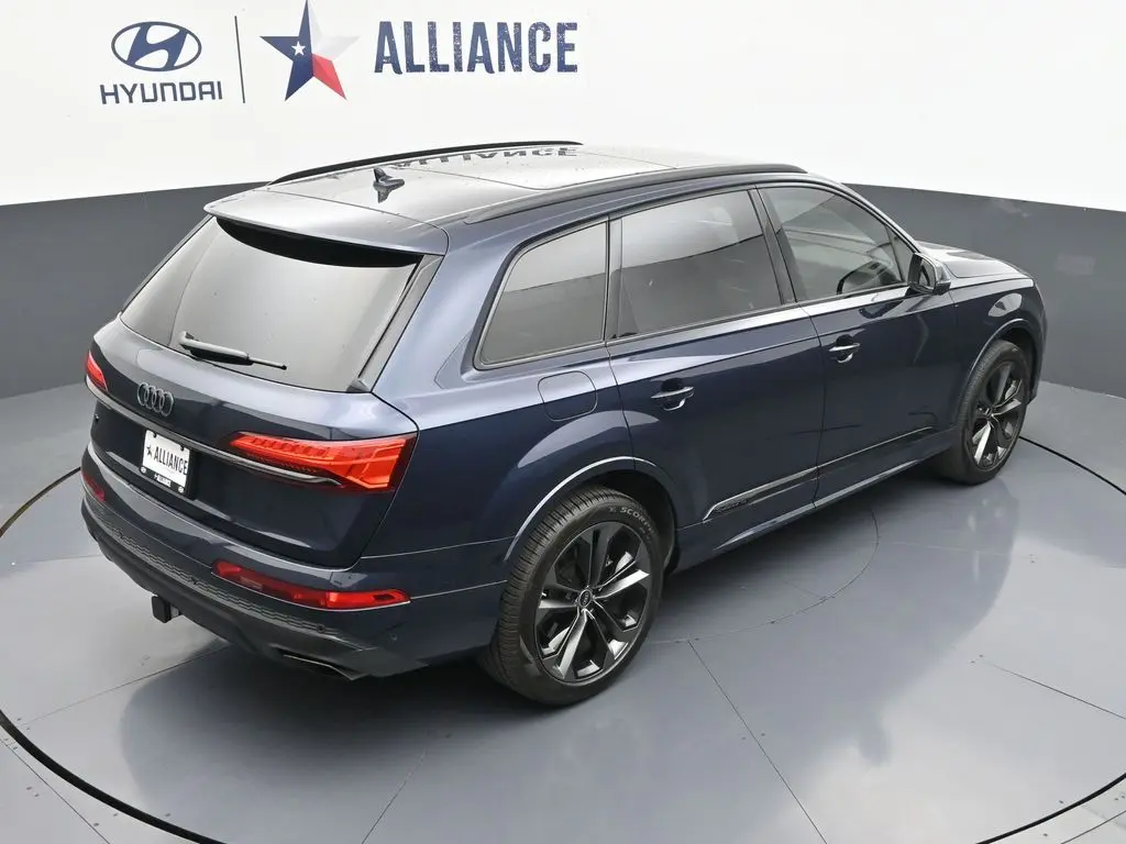 2025 Audi Q7 - $44,900