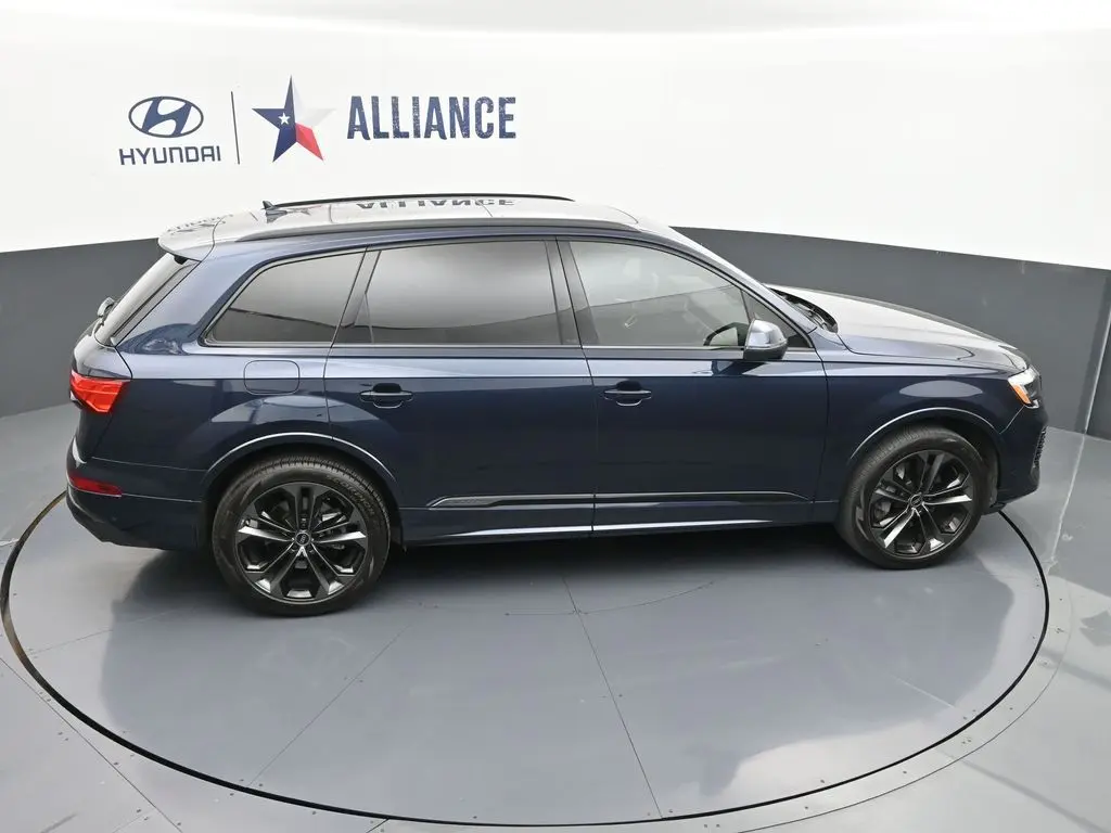 2025 Audi Q7 - $44,900