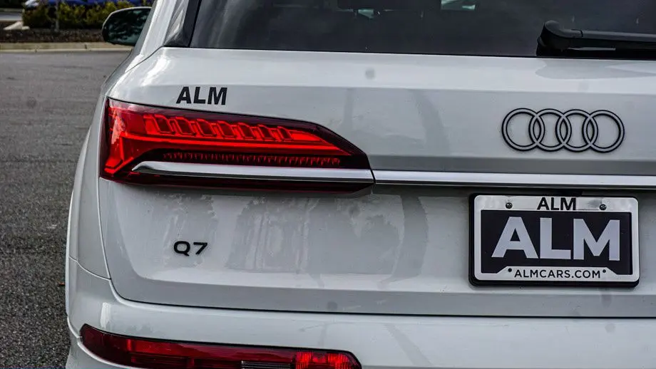 2025 Audi Q7 quattro Premium Plus 55 TFSI