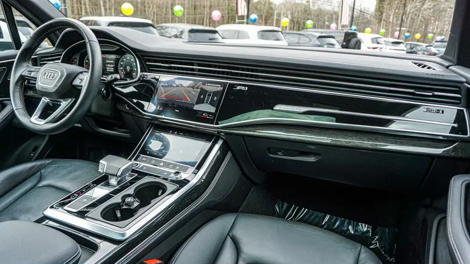 2025 Audi Q7 quattro Premium Plus 55 TFSI