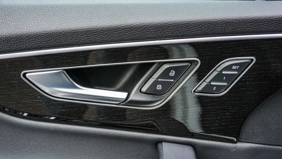 2025 Audi Q7 quattro Premium Plus 55 TFSI