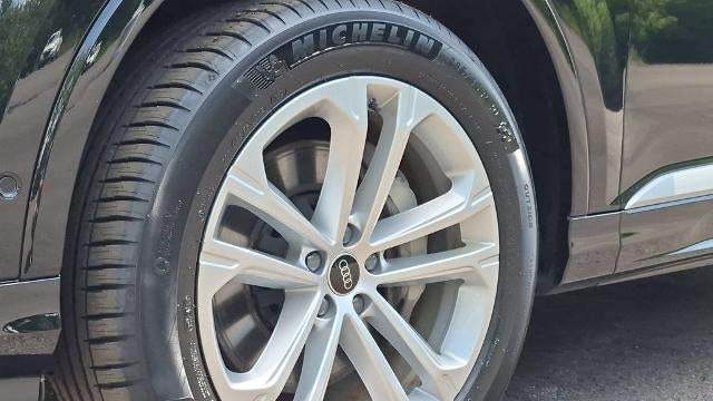 2025 Audi Q7 quattro Premium Plus 55 TFSI