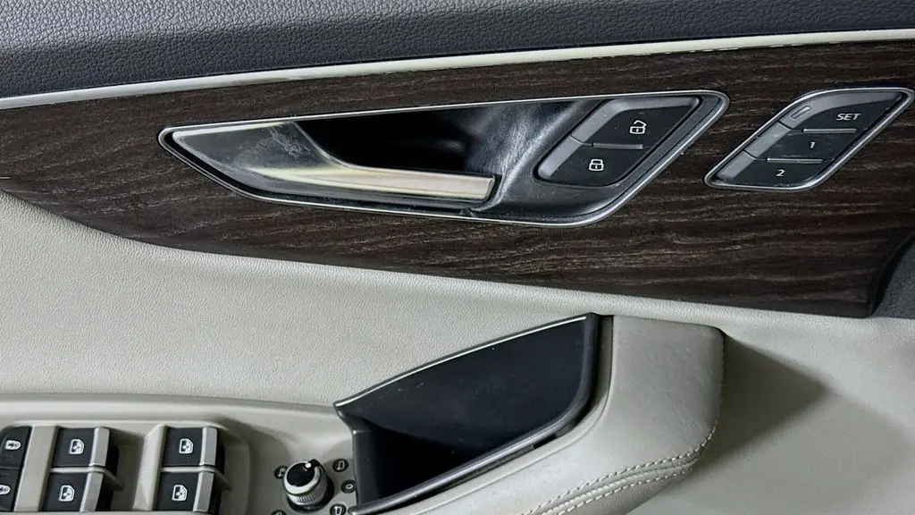 2021 Audi Q7 quattro Premium Plus 55 TFSI