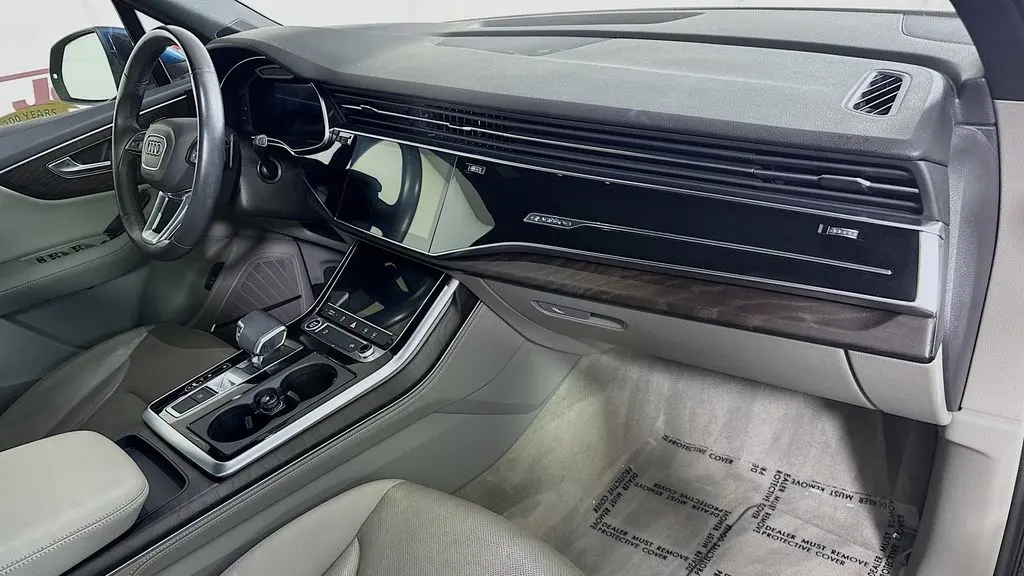 2021 Audi Q7 quattro Premium Plus 55 TFSI