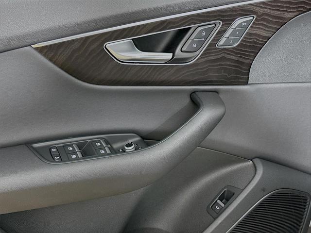 2022 Audi Q7 - $33,300