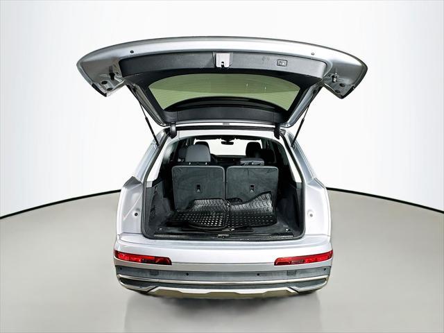 2022 Audi Q7 - $33,300