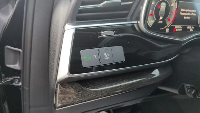 2023 Audi Q7 quattro Premium Plus 55 TFSI