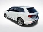 2022 Q7 Thumbnail 4