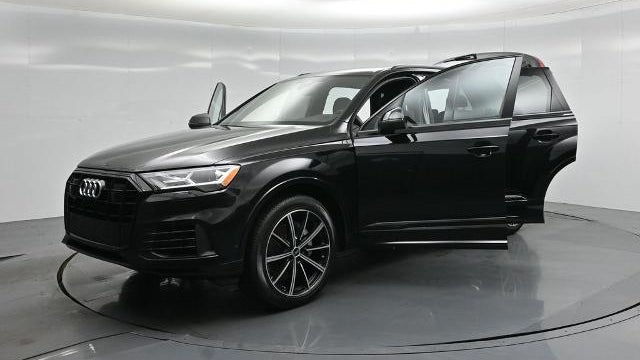 2022 Audi Q7 quattro Premium Plus 55 TFSI