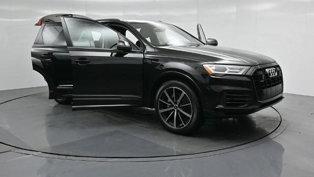 2022 Audi Q7 quattro Premium Plus 55 TFSI