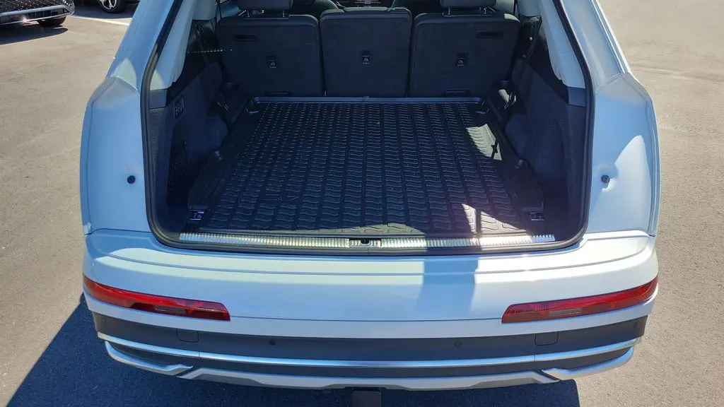 2023 Audi Q7 quattro Premium Plus 55 TFSI