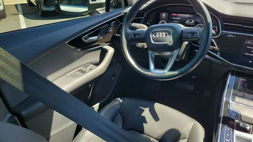2023 Audi Q7 quattro Premium Plus 55 TFSI