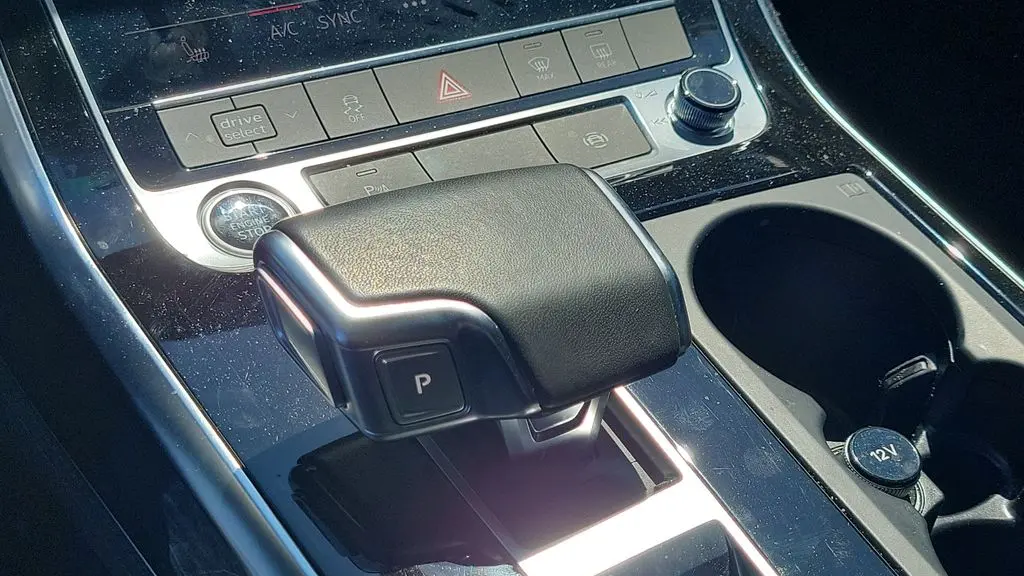 2023 Audi Q7 quattro Premium Plus 55 TFSI