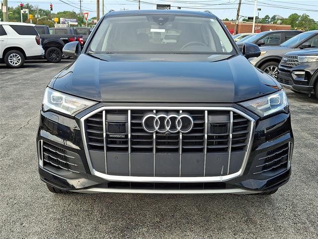 2022 Audi Q7 - $32,589