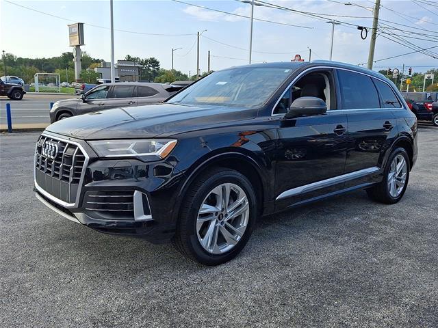 2022 Audi Q7 - $32,589