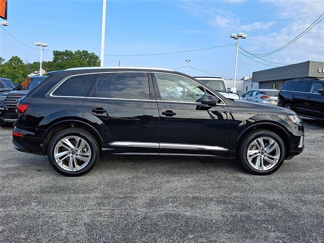 2022 Audi Q7 - $32,589