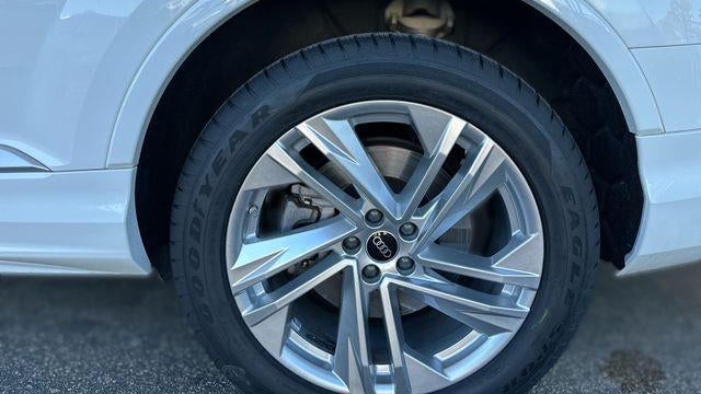 2023 Audi Q7 quattro Premium Plus 55 TFSI