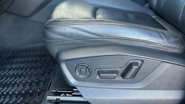2023 Audi Q7 quattro Premium Plus 55 TFSI