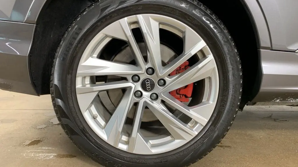 2023 Audi Q7 quattro Premium Plus 55 TFSI