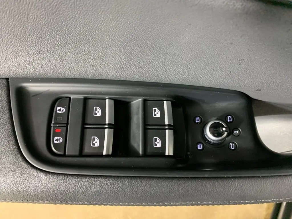 2023 Audi Q7 - $28,897