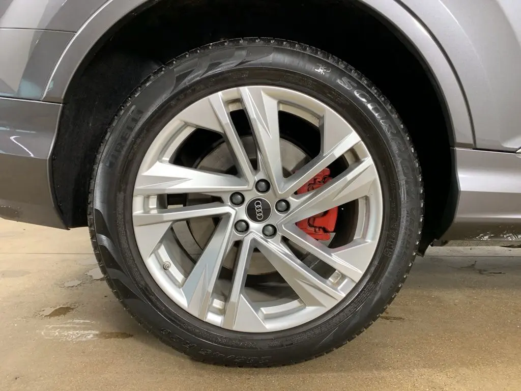 2023 Audi Q7 - $28,897