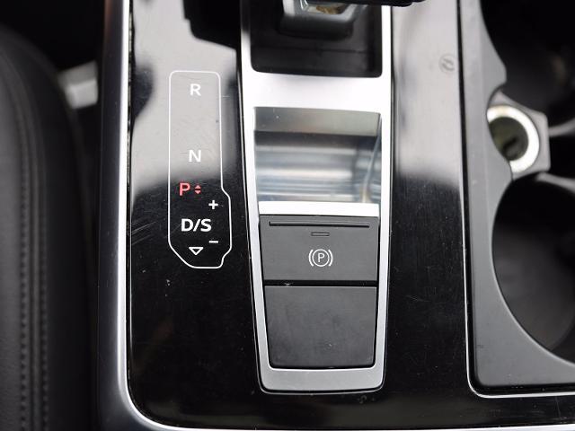 2022 Audi Q7 - $25,394