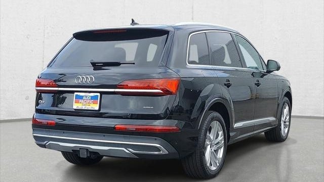 2023 Audi Q7 quattro Premium Plus 55 TFSI