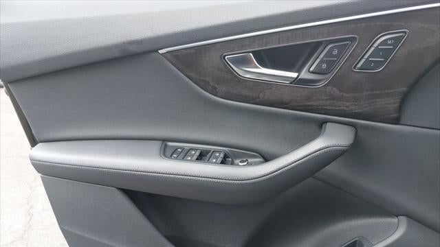 2023 Audi Q7 quattro Premium Plus 55 TFSI