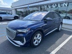2025 Q4 e-tron Thumbnail 4