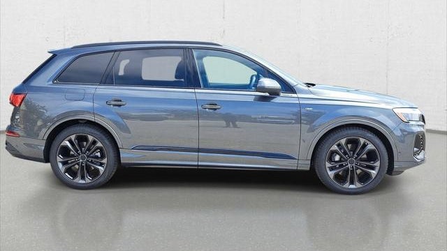 2026 Audi Q7 quattro S line Premium Plus 55 TFSI