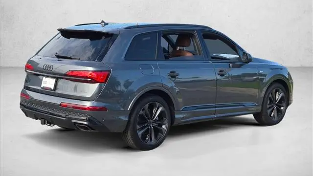 2026 Audi Q7 quattro S line Premium Plus 55 TFSI