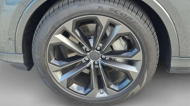 2026 Audi Q7 quattro S line Premium Plus 55 TFSI