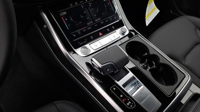 2026 Audi Q7 quattro S line Premium Plus 55 TFSI