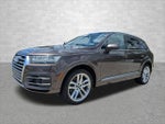2017 Q7 Thumbnail 5