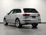 2019 Q7 Thumbnail 5