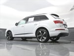 2019 Q7 Thumbnail 32