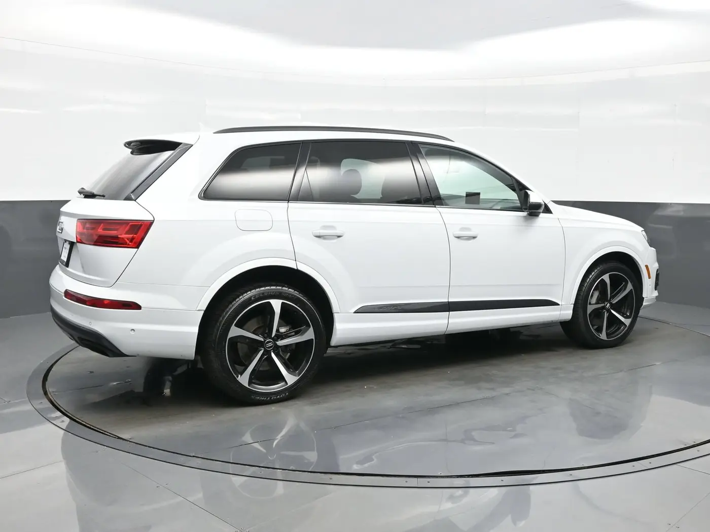 2019 Audi Q7 - $19,990