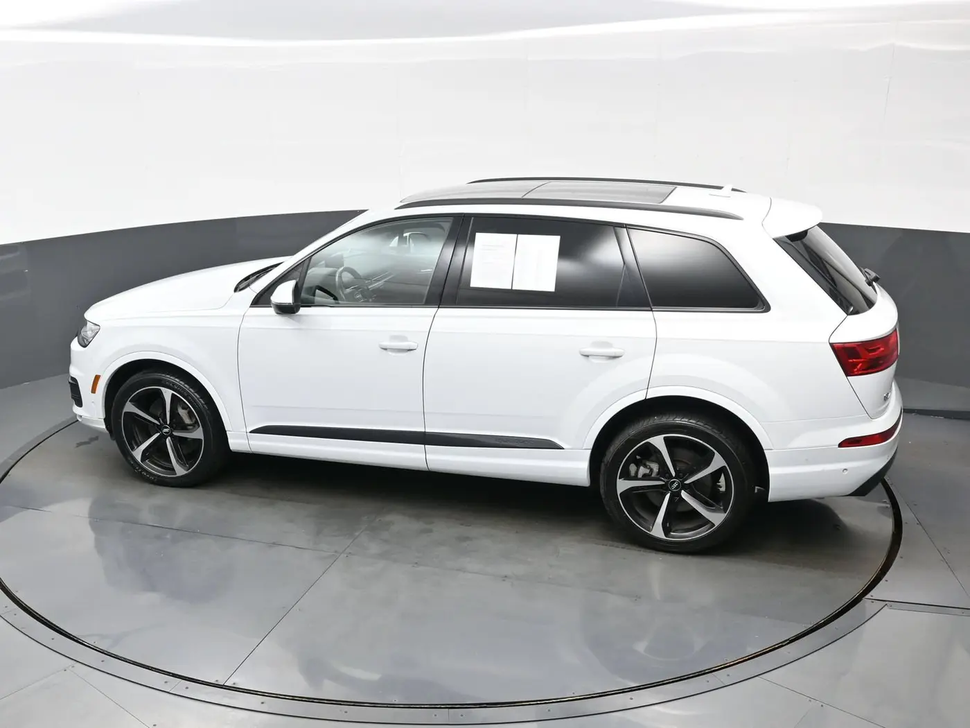 2019 Audi Q7 - $19,990