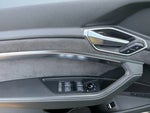 2021 e-tron Thumbnail 10