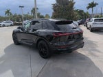 2023 e-tron Thumbnail 4