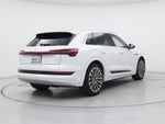 2019 e-tron Thumbnail 8